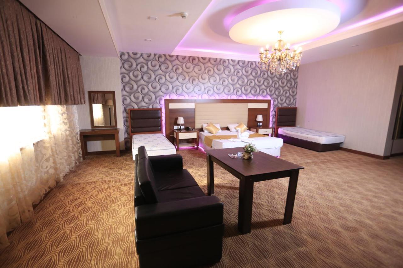 Mont Inn Hotel Bakoe Buitenkant foto